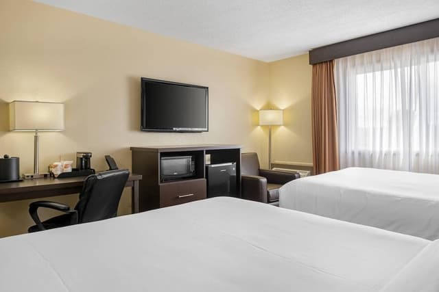 Standard Room, 2 Queen Beds, Non Smoking