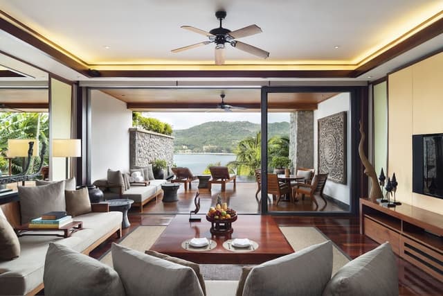 3 Bedroom Pool Suite