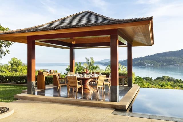 6 Bedroom Pool Villa