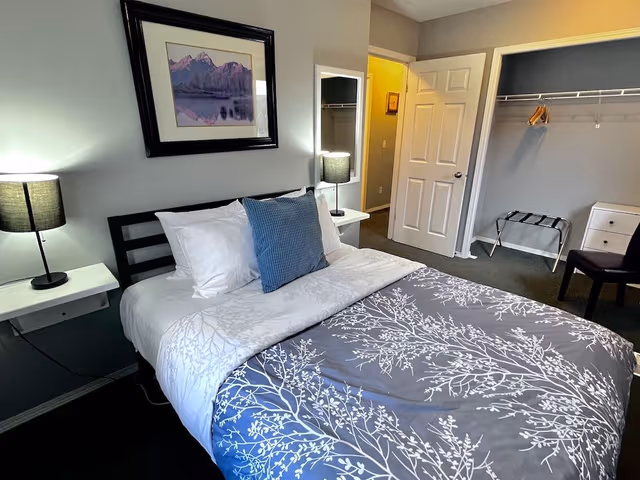 Three-Bedroom Apartment 106, No air conditioning