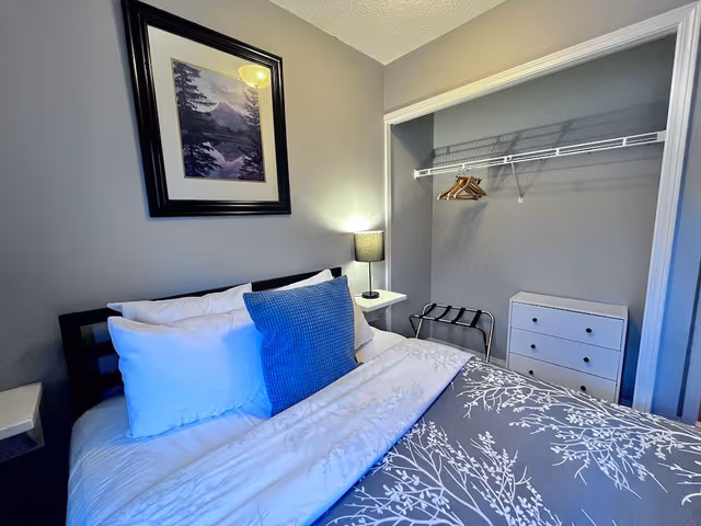 Three-Bedroom Apartment 108, No air conditioning