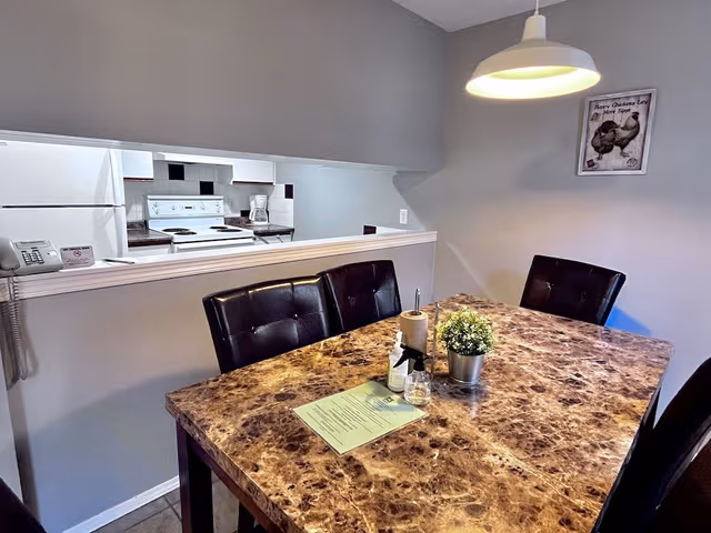 Three-Bedroom Apartment 108, No air conditioning