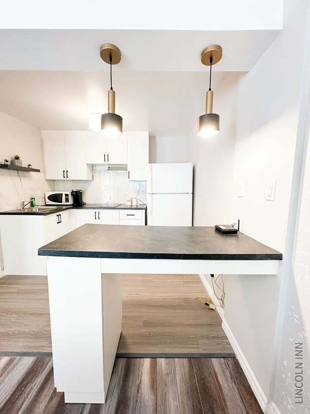 Deluxe Studio Suite
