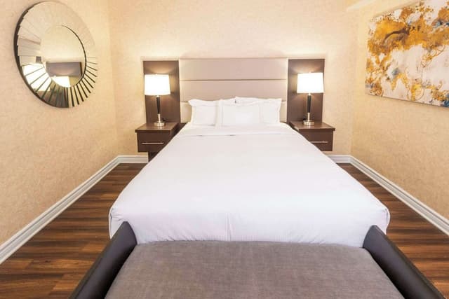 Suite, 2 Queen Beds, Non Smoking (Upgrade)