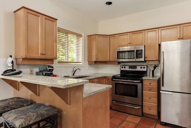 Three Bedroom Townhome, Garden Side