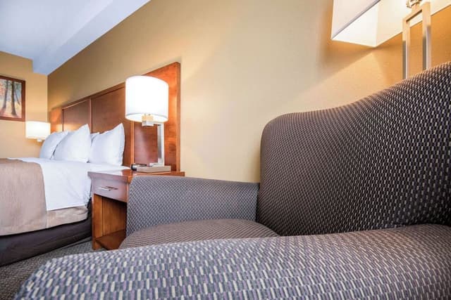 Standard Room, 1 King Bed, Non Smoking