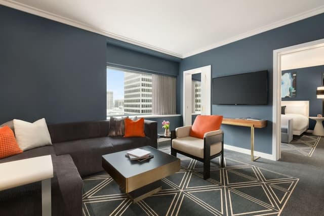Fairmont Gold, Suite, 1 King Bed, Non Smoking