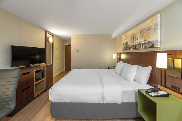 Standard Room, 1 King Bed, Non Smoking