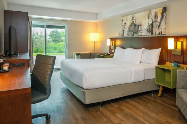 Standard Room, 1 King Bed, Non Smoking