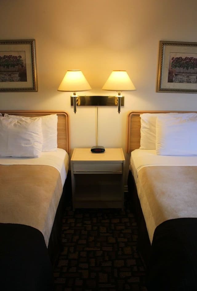 Standard Suite, 2 Queen Beds