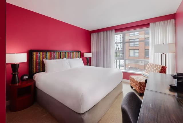 Standard Room, 1 King Bed