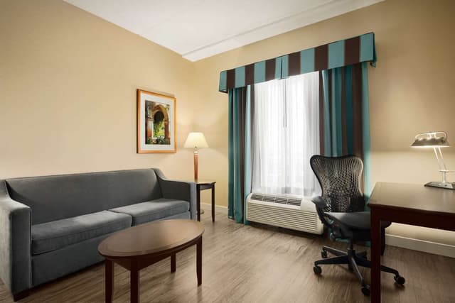 1 QUEEN BED WITH SOFA BED