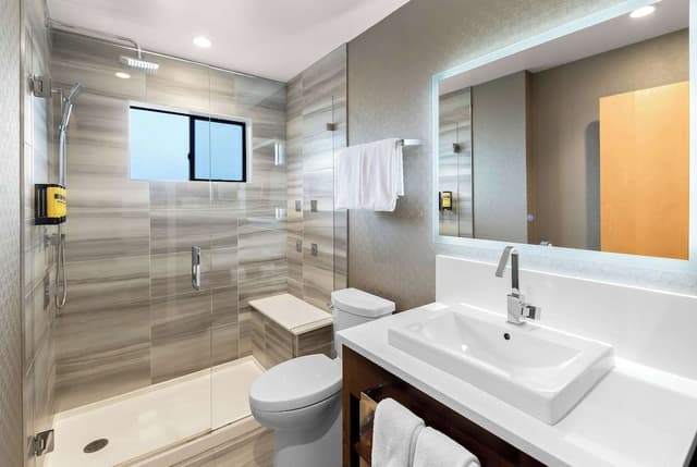 Suite, 1 King Bed, Kitchen, Harbor View (Penthouse;with Sofabed)