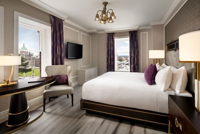 Fairmont Gold Deluxe Harbour View 1 King