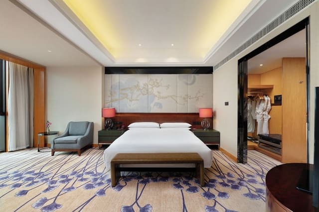 1 Bedroom Suite