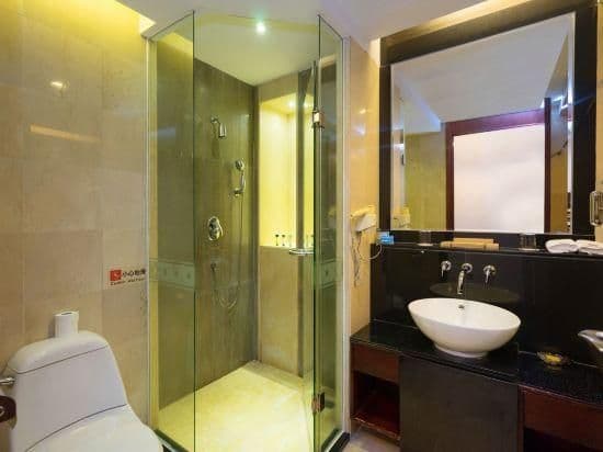 Executive Queen Room