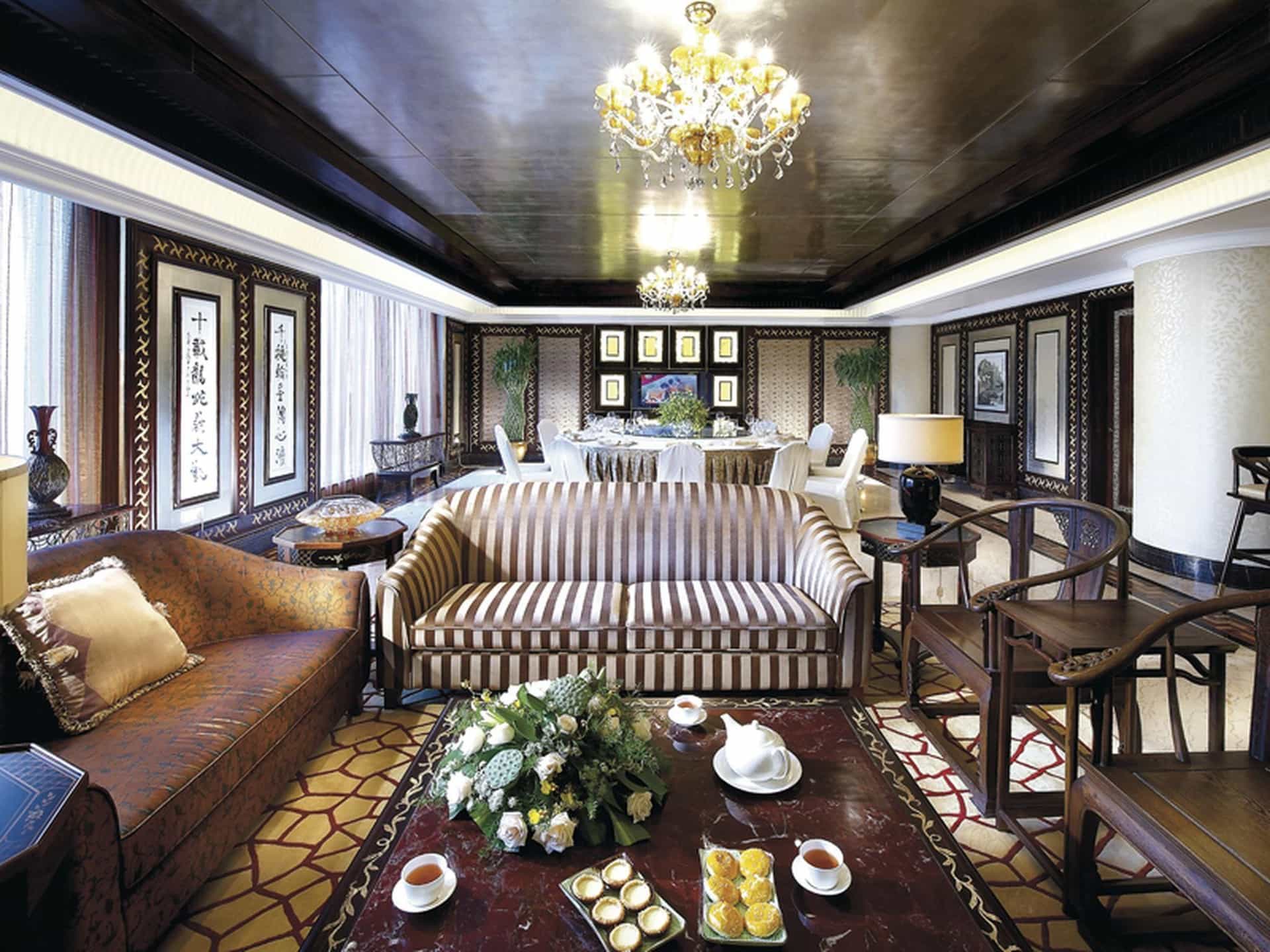 โรงแรมรีกัล พาเลซ โรงแรมรีกัล พาเลซ