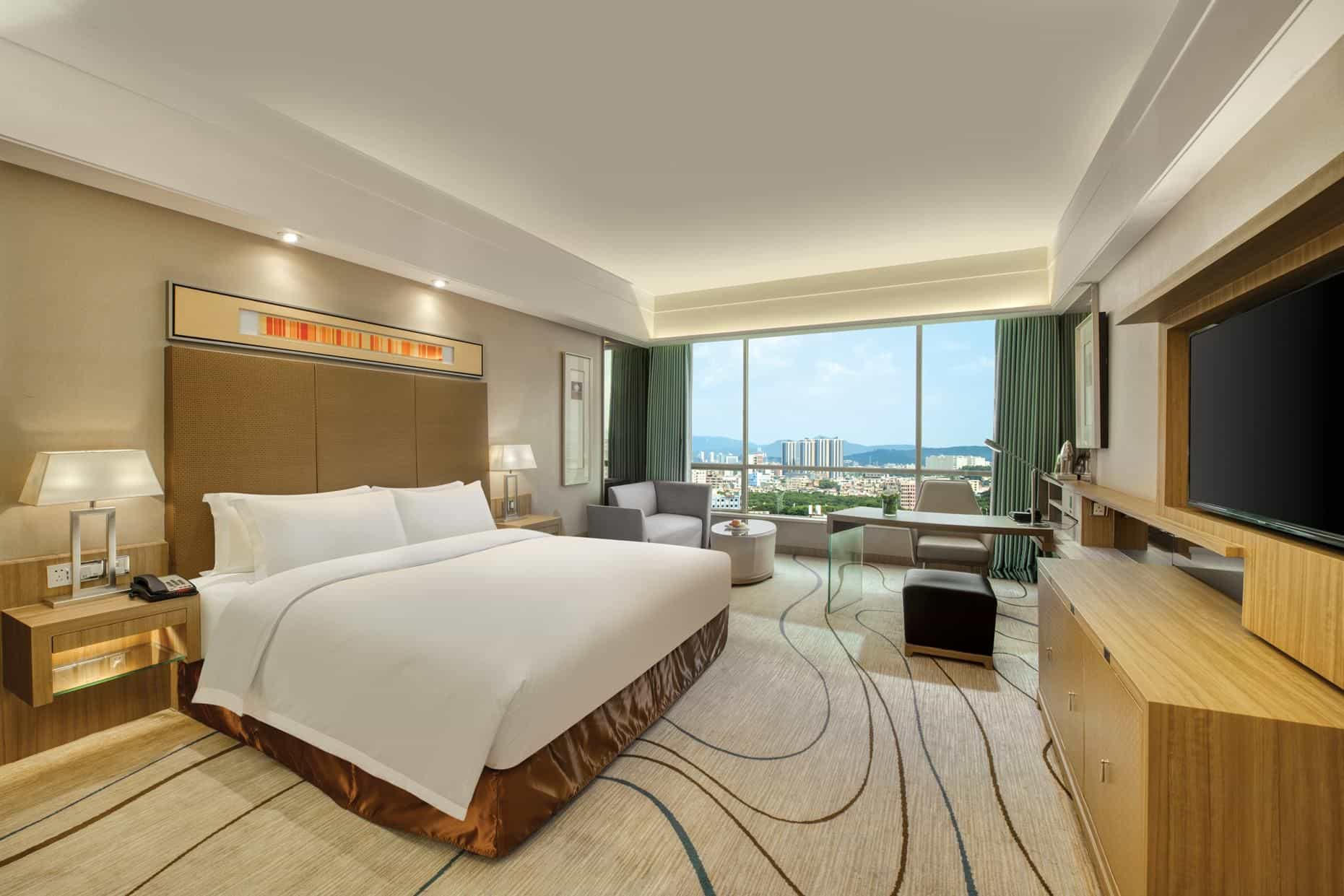 โรงแรมรอยัล การ์เด้น โรงแรมรอยัล การ์เด้น