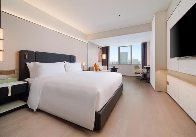 KING GUEST ROOM