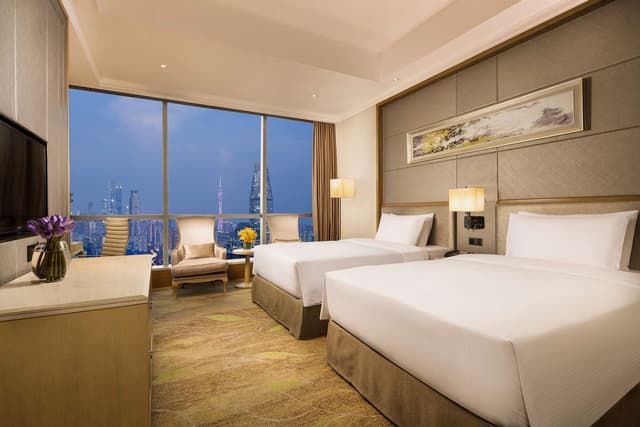 TWIN DELUXE ROOM WITH EXPANSIVE VIEWS