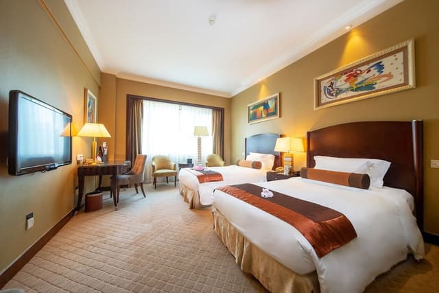 DELUXE TWIN ROOM