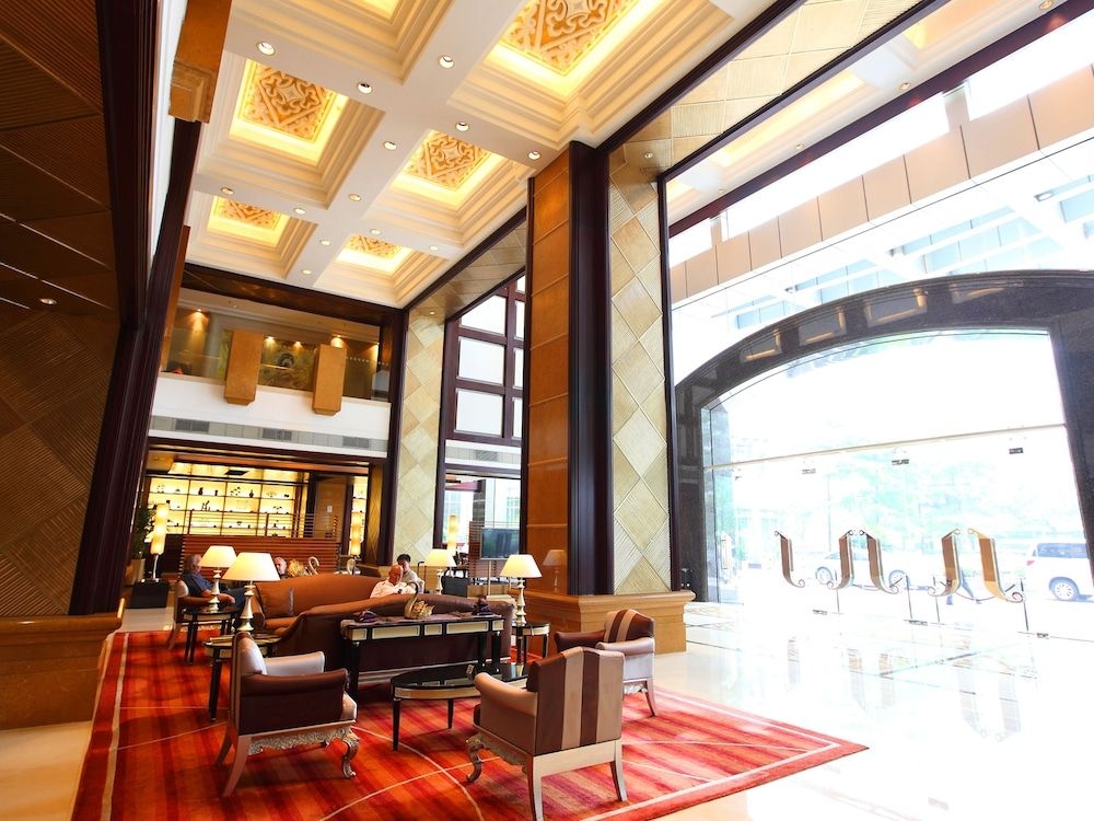 Grand International1