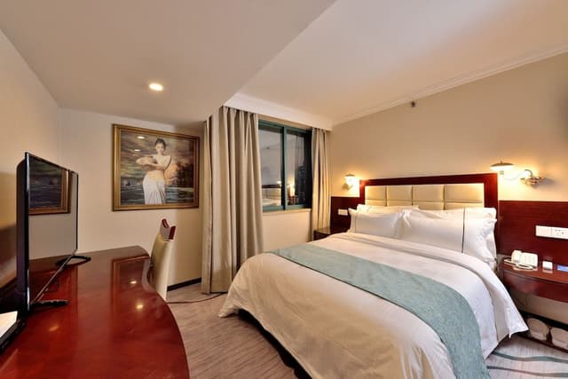 Deluxe Suite River View