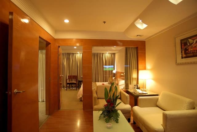 One-Bedroom Suite