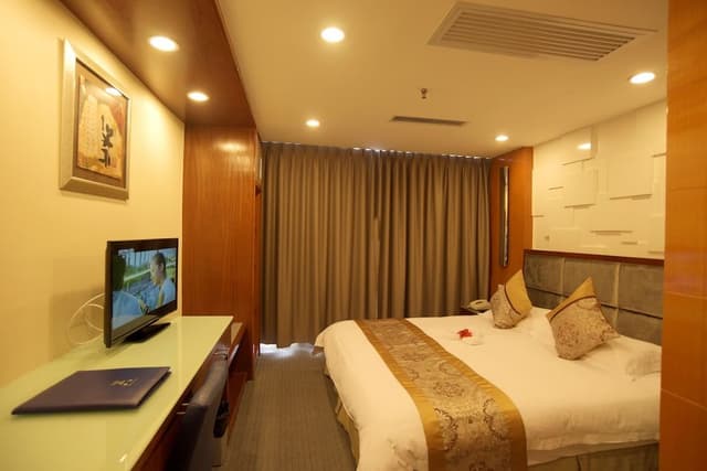 Two-Bedroom Suite