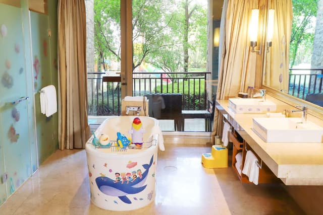 King Family Garden Room