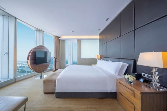 Suite, 1 Bedroom, Lake View