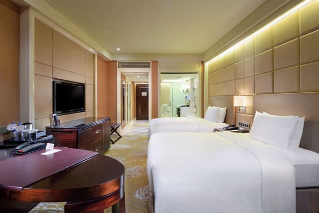 2 DOUBLE BEDS EXECUTIVE