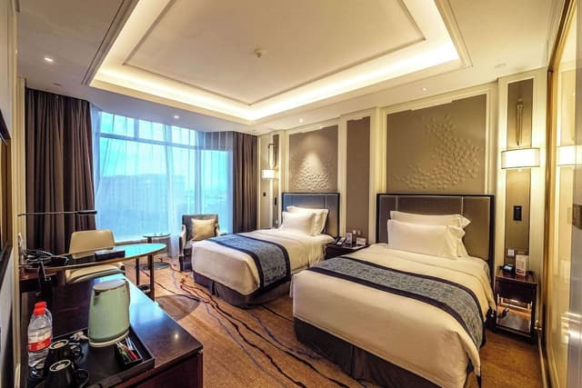 Deluxe Room, 2 Twin Beds, Garden View