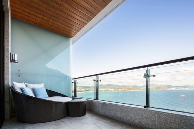 Executive Studio Suite, 1 King Bed, Balcony, Ocean View