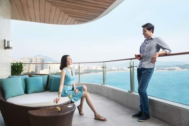 Executive Studio Suite, 1 King Bed, Balcony, Ocean View