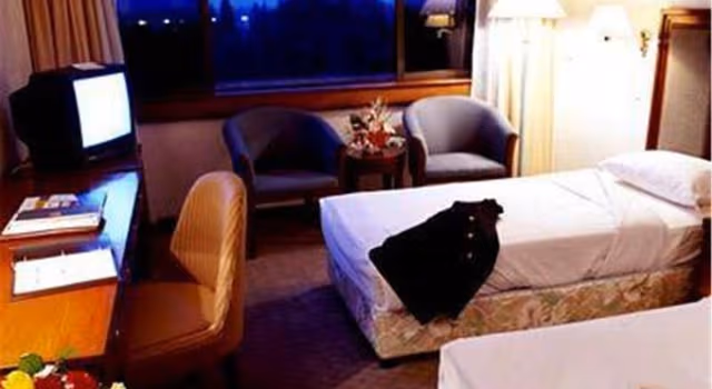 WH - Superior Twin Room with View