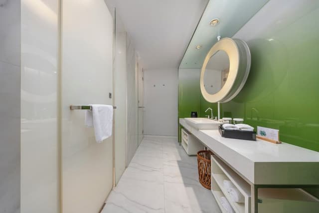 Classic Exceptional Business Room