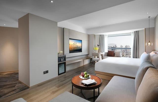 Premium Room, 1 King Bed