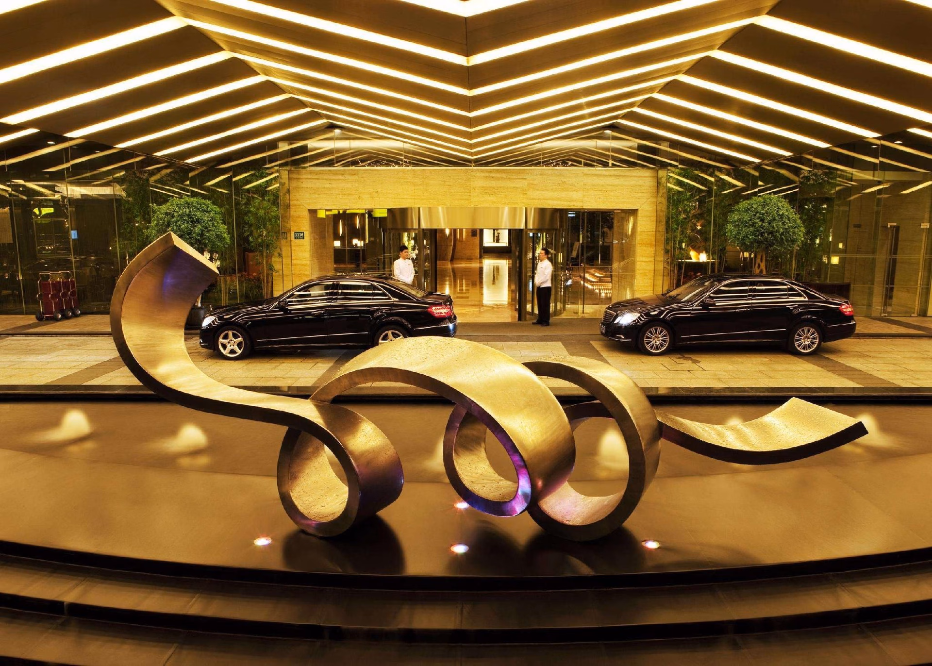 โรงแรมเดอะลองเกอมองท์ เซี่ยงไฮ้ (The Longemont Shanghai Hotel)4