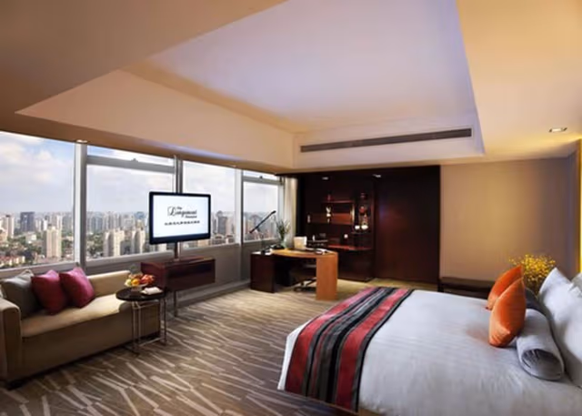 Studio Double Bed Room