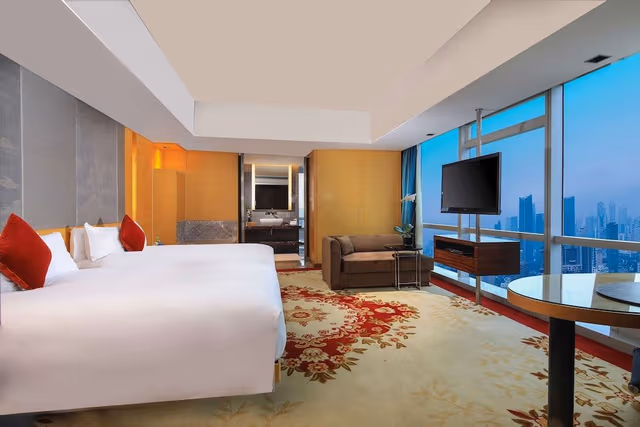 Studio Double Bed Room