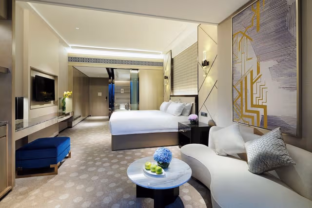 Premier Room, 1 King Bed