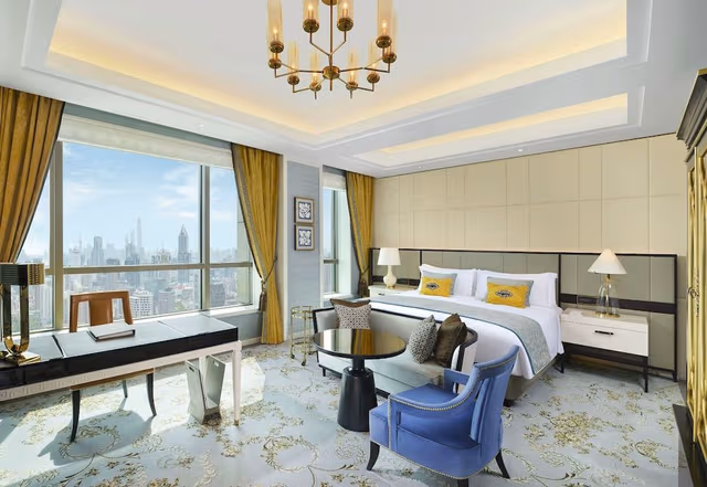 The Manor Deluxe
