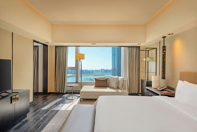 Premier Suite