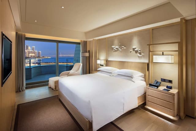 KING ONE BEDROOM SEAVIEW NANHAI SUITE NHW