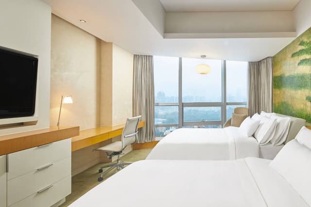 Club Room, 2 Double Beds, City View