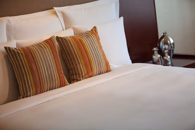 Deluxe Room, 1 King Bed