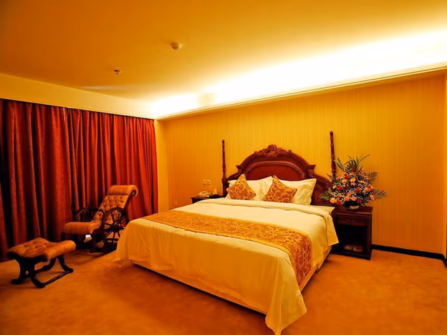Deluxe King Bed