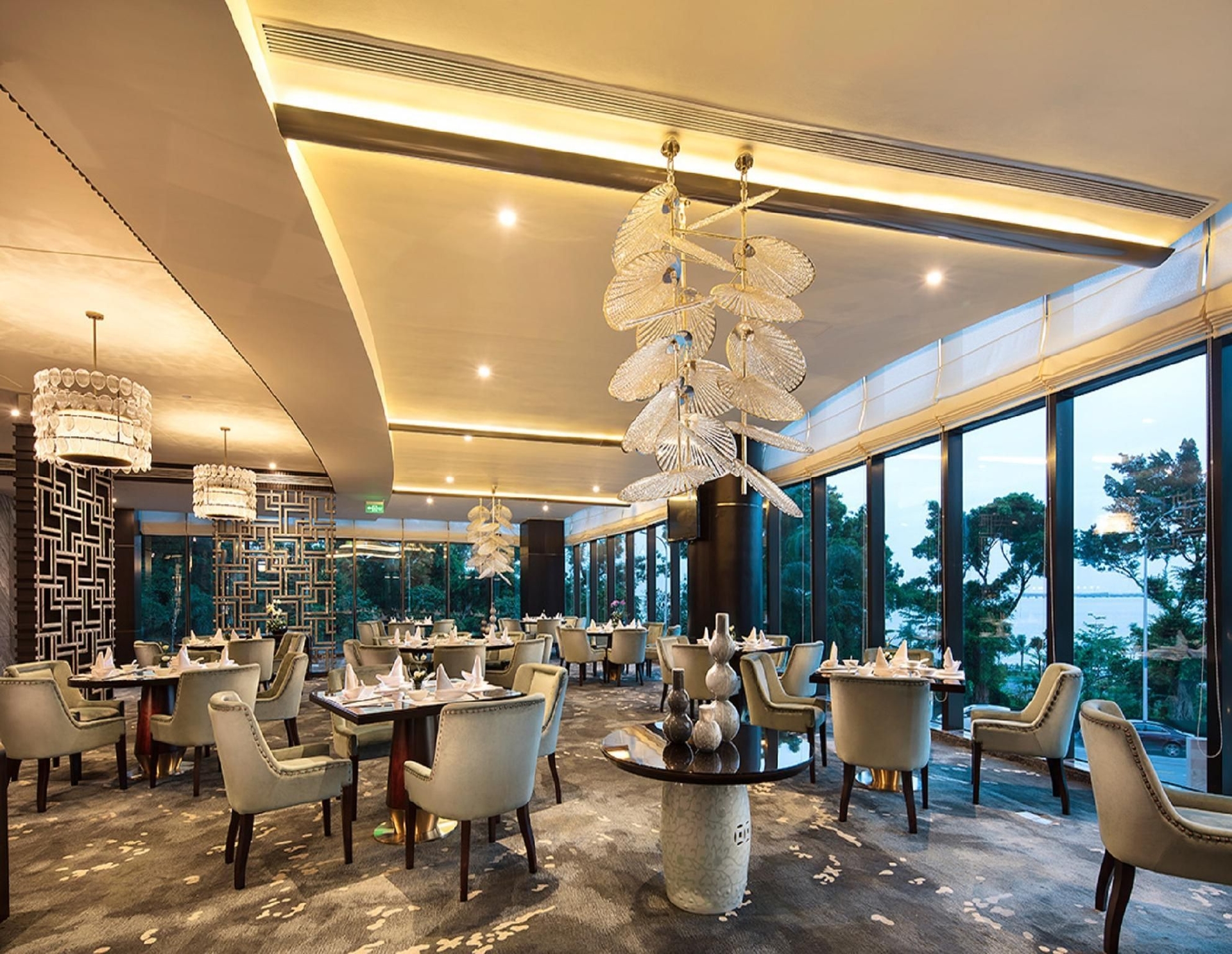 โรงแรมแกรนด์เบย์ จูไห่ (Grand Bay Hotel Zhuhai)1