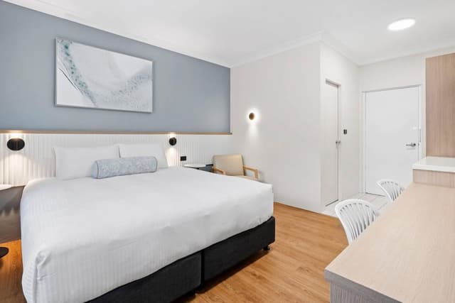 Deluxe Room, 1 King Bed, Non Smoking